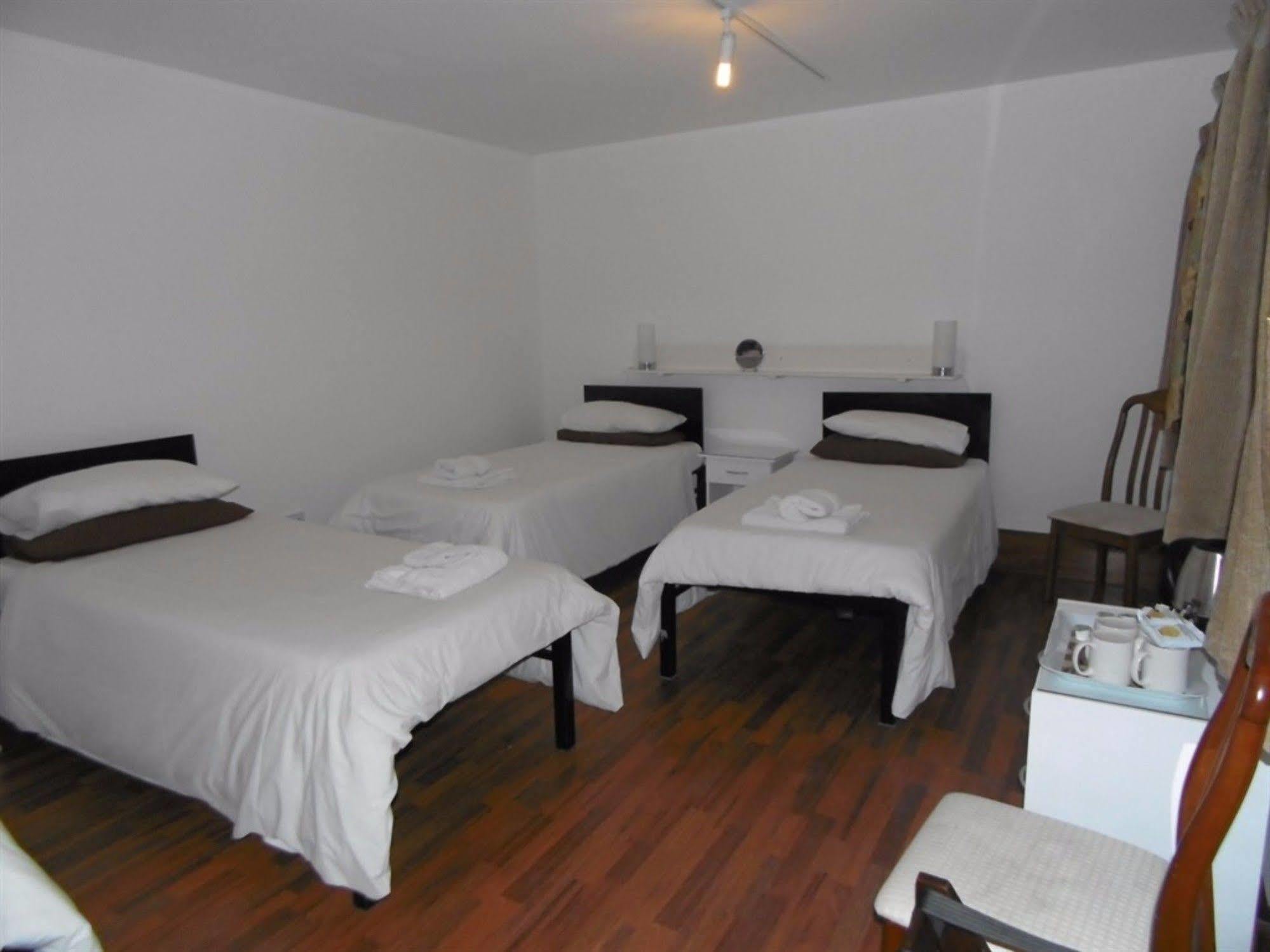 Breeze Guest House Bootle  Dış mekan fotoğraf